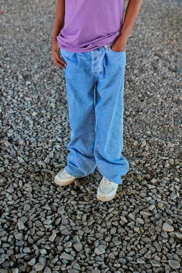 Jean baggy : le style ultra confort à adopter maintenant